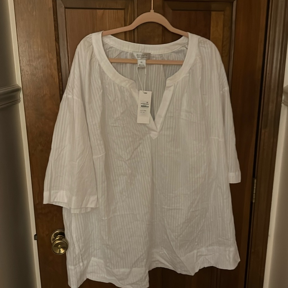 NWT White woman’s Cover up.